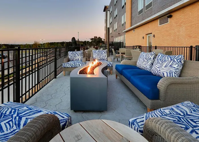 La Quinta Inn & Suites By Wyndham Lakeway
