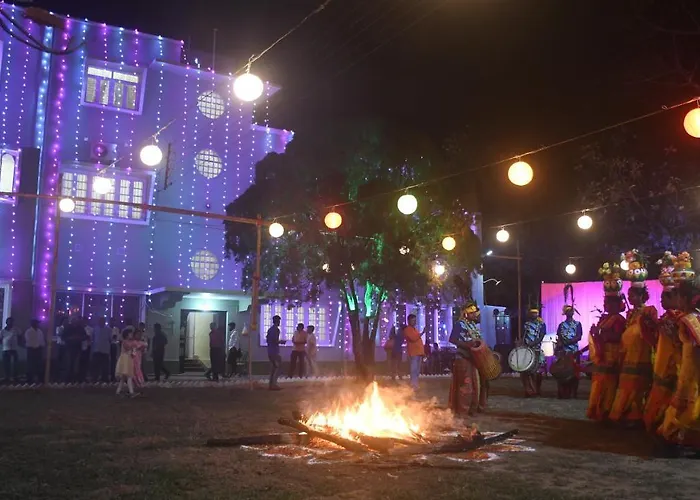 Jhargram Eshani Hotels And Guest House