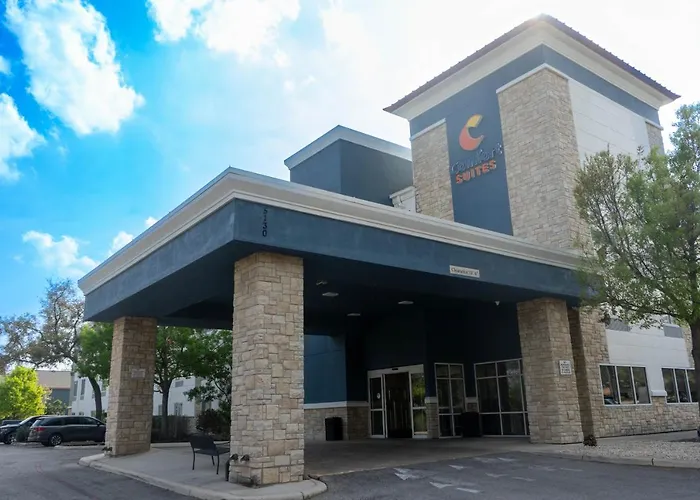 Comfort Suites Medical Center Near Six Flags