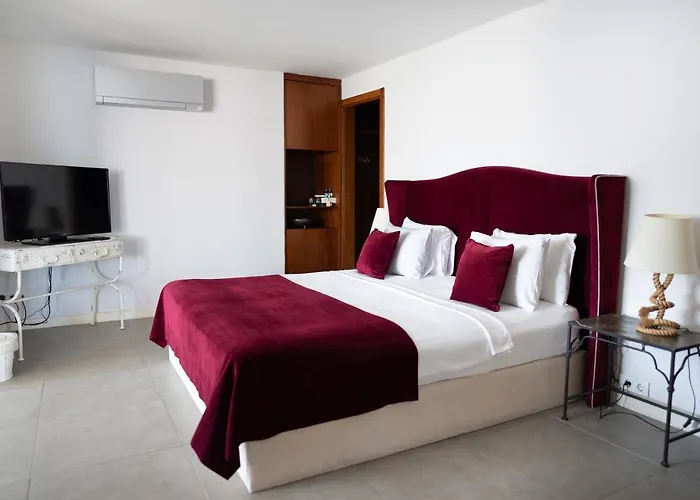 No81 Hotel