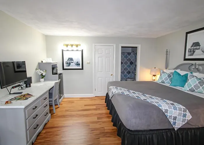 Colonial Inn Seekonk