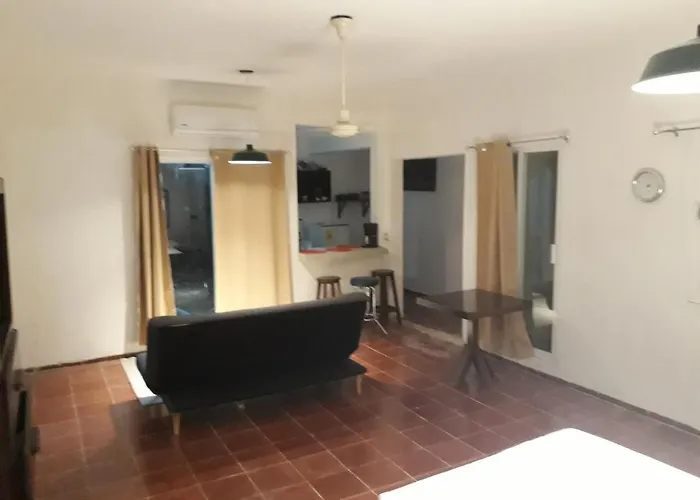 Bea Rooms And Studios