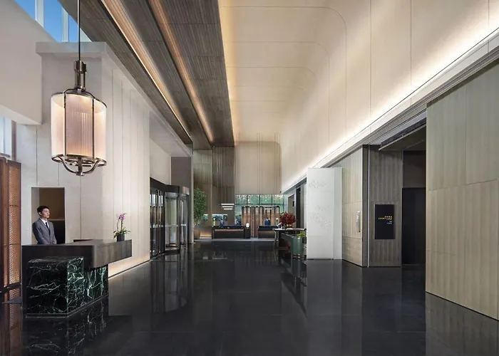 Courtyard By Marriott Luoyang