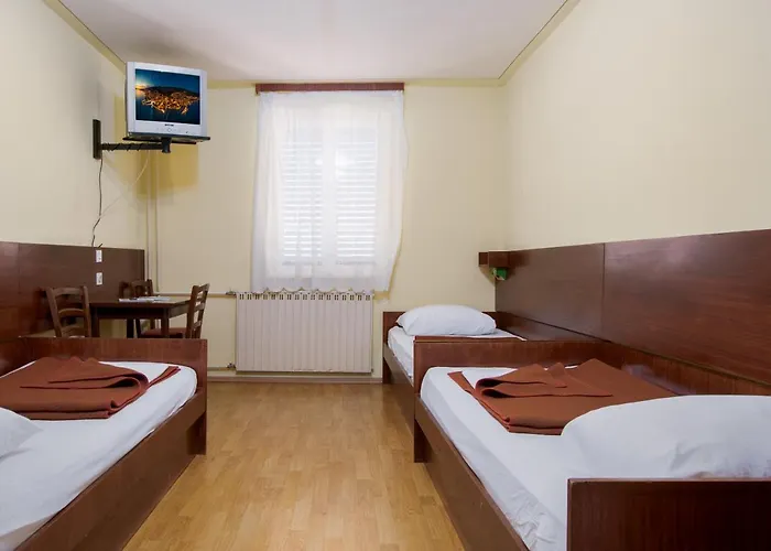 Hotel Kraljevica - Zajednicka Kupaonica - Shared Bathroom