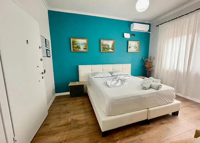 Central Room Private Entry And Bathroom Tirana