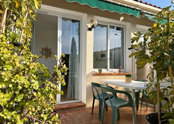 Hôtel Punta e Mare, Chambres et Appartements,Parking privé sur place