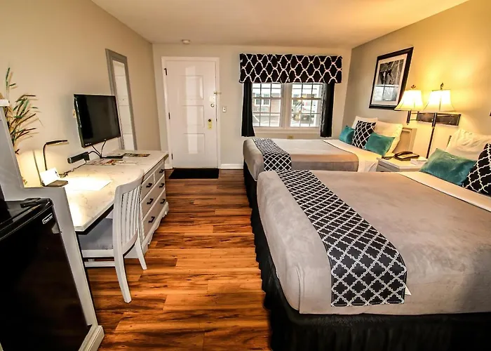 Colonial Inn Seekonk