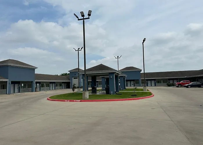 Lonestar Inn