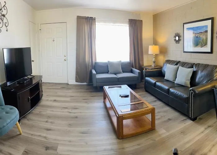 Lake Powell Motel & Apartments