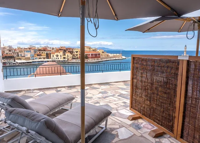 Amphitrite Hotel