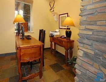 The Inn At Circle T