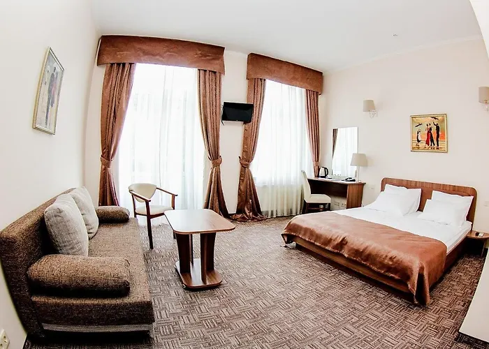 Hotel 52