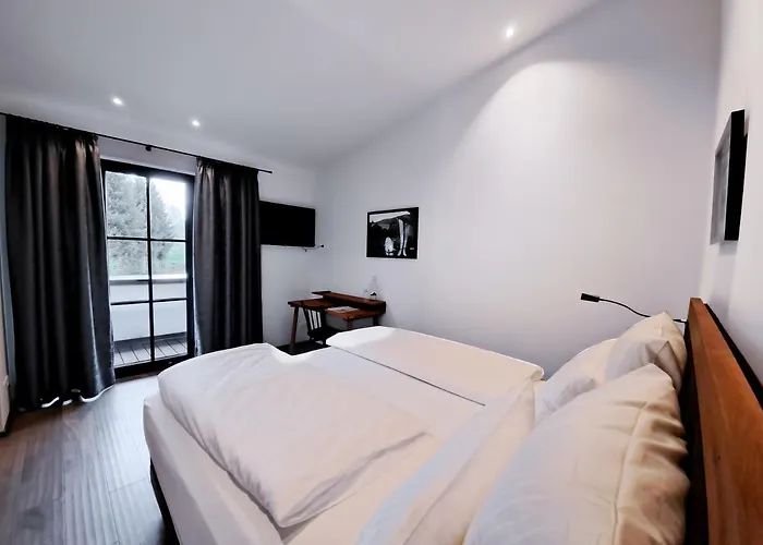 Motelplushotel Biggeseefront