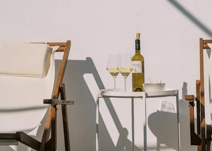 Arte Lindos Suites