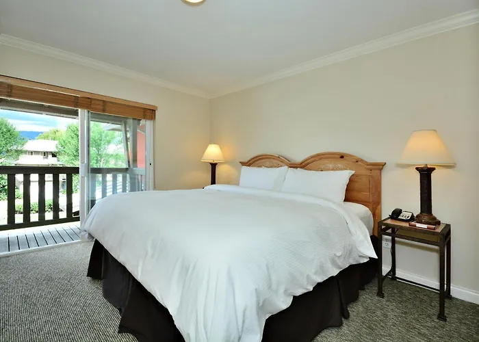 Villas At Eldorado Resort