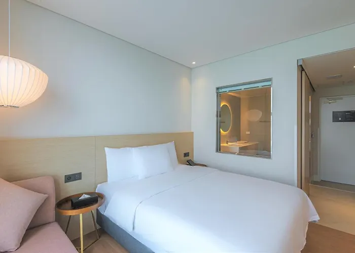 Hotel Marine View