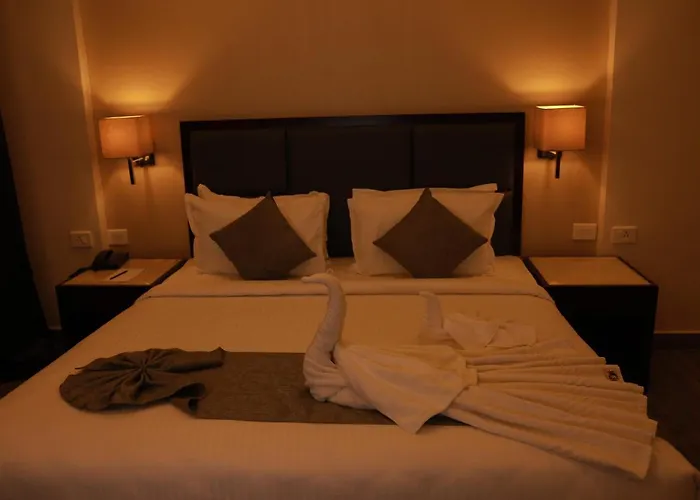 Paravoor Galaxy Hotel