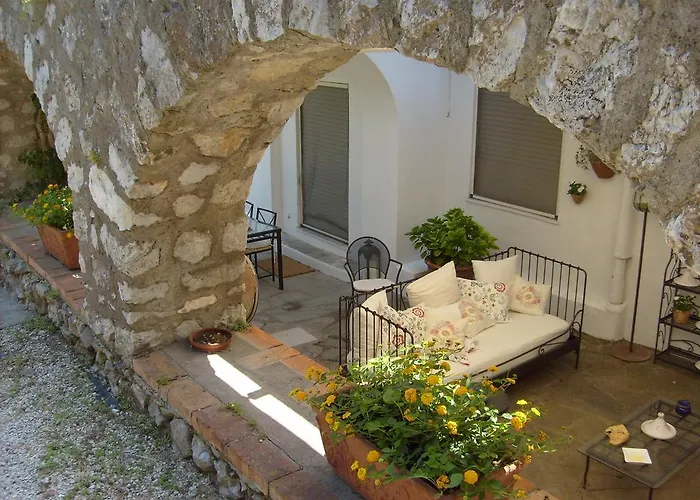 Marunnella Suites