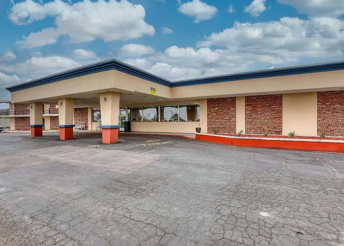 Suburban Studios Neenah-Appleton