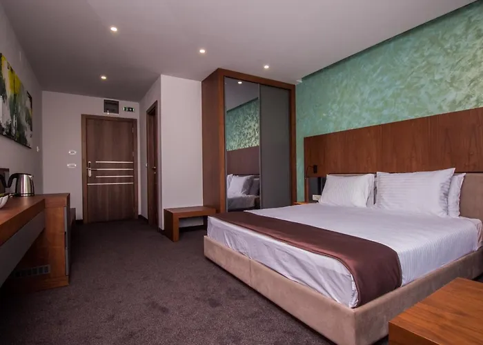 Hotel Bograd - Apartments&Lounge Station