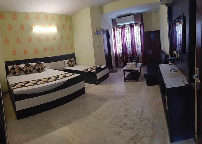 Hotel Anokhi Palace