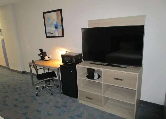 Reddy Hotel Bonham