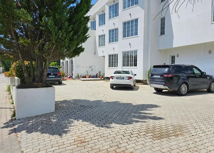Sunborn Hotel
