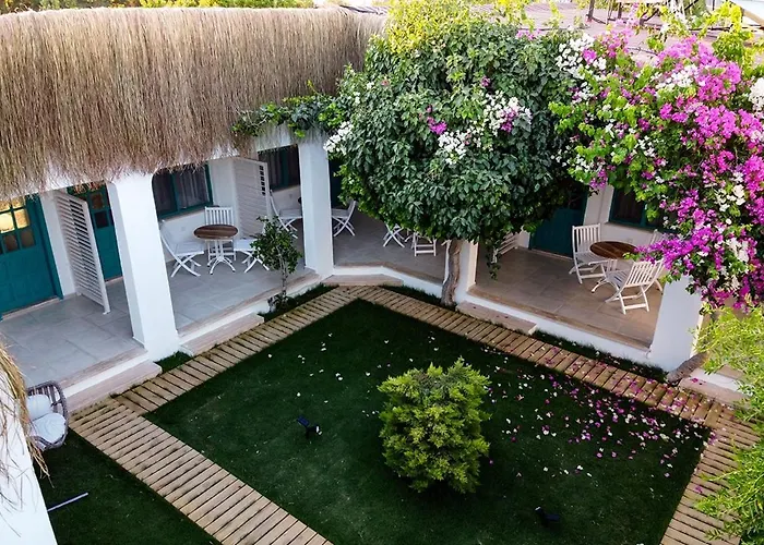 Avlu Otel Palamutbükü