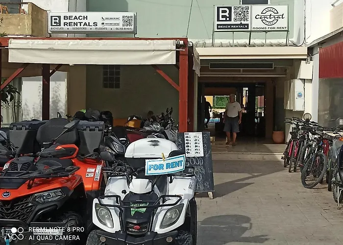 Kavos Central
