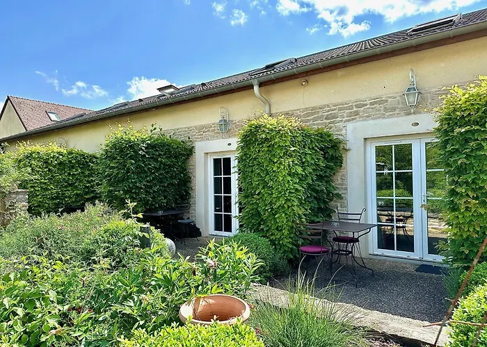 Logis Hotel De Bretonniere - Beaune Centre