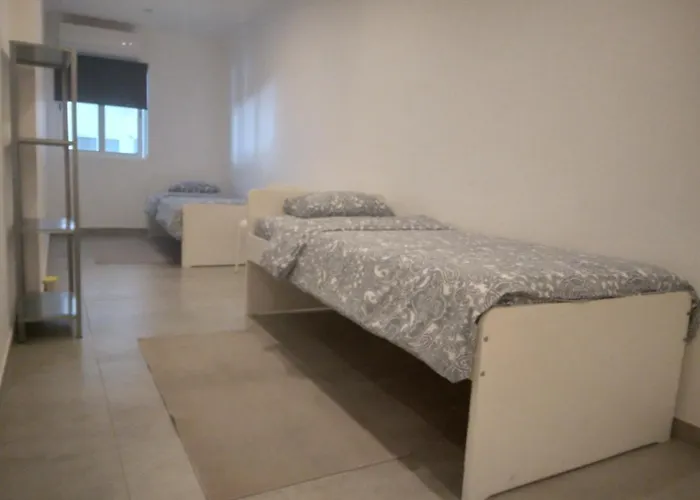 Luxury Room For 6 - Guesthouse