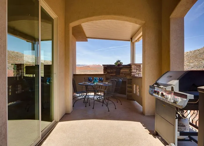 H5 The Kestrel L Ground Floor 3-Bedroom Hillside View