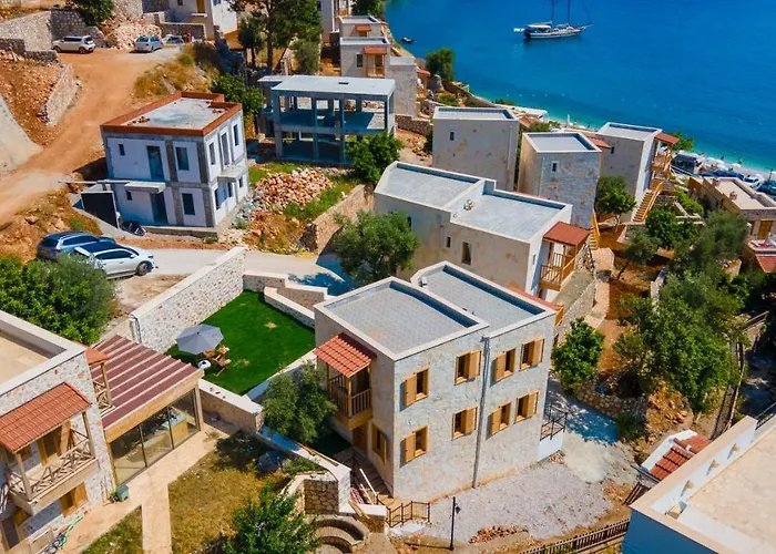 Pier House Hotel