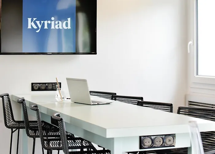 Hôtel Kyriad La Rochelle Centre Ville
