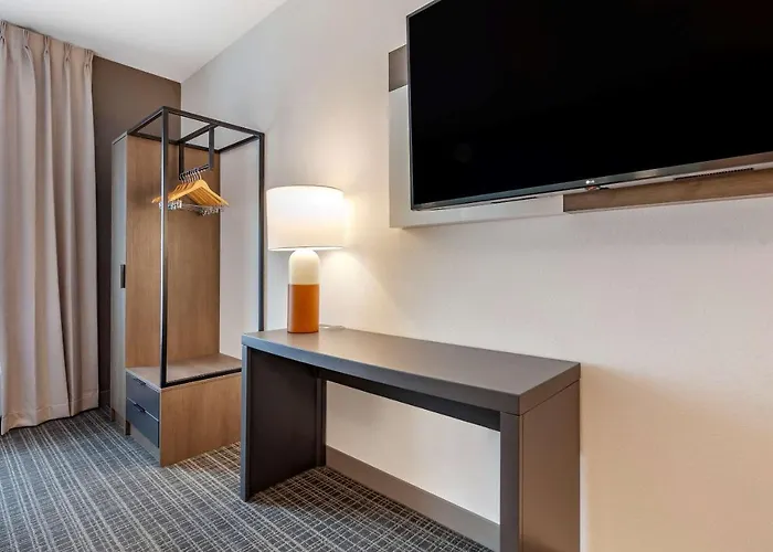 Comfort Suites Cottage Grove-Madison