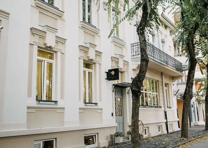 Artist hotel