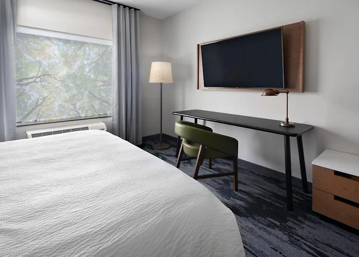 Fairfield Inn & Suites By Marriott Lake Geneva