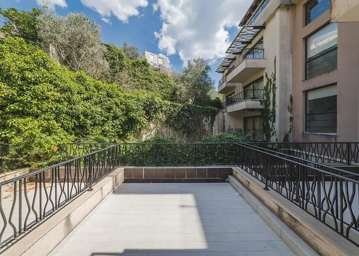 Hotel & Apartments Hec Residence