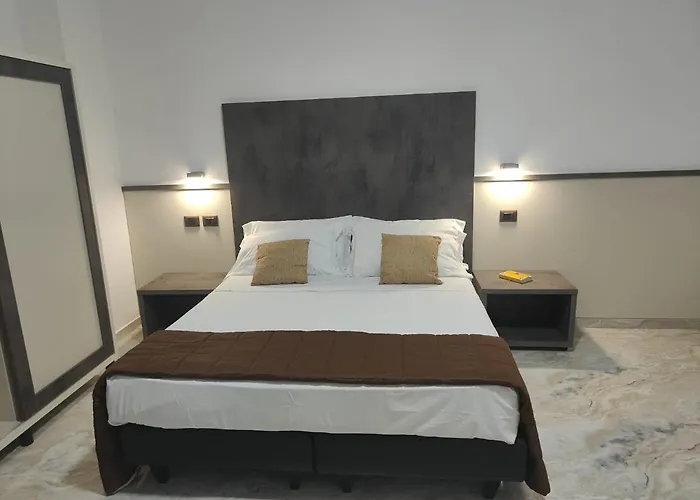 Hotel Eboli