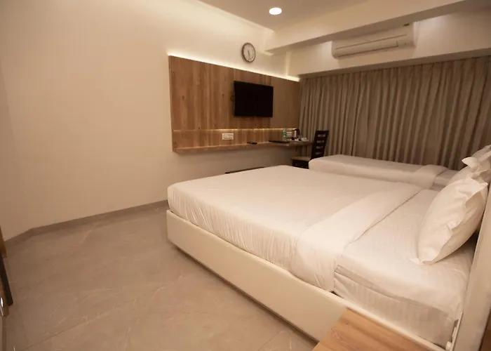 Hotel Naaz Executive