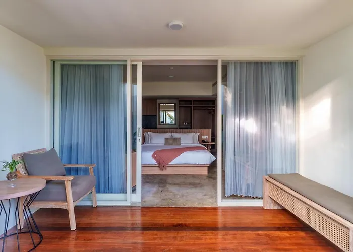 Ayom Suite