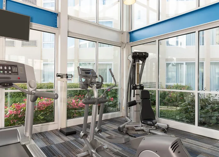 Holiday Inn Chicago - Elk Grove, An Ihg Hotel