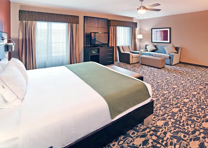 Holiday Inn Express & Suites North Dallas At Preston By Ihg
