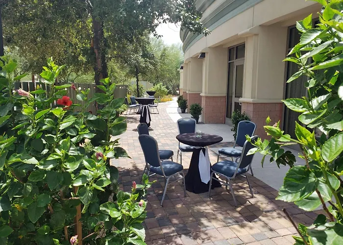 Holiday Inn & Suites Phoenix Airport By Ihg
