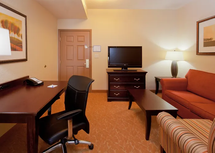 Holiday Inn Express & Suites Lakeland North I-4 By Ihg