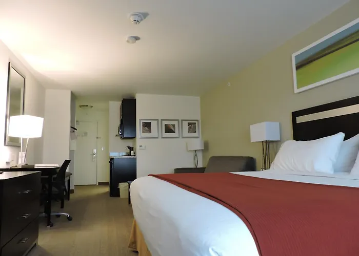 Holiday Inn Express And Suites Montgomery By Ihg