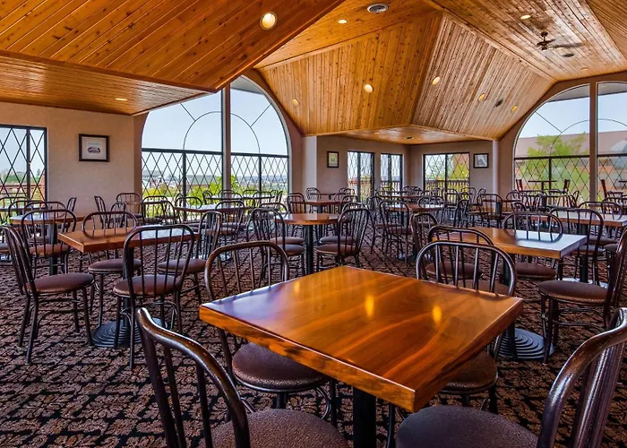 Best Western Plus Dockside Waterfront Inn