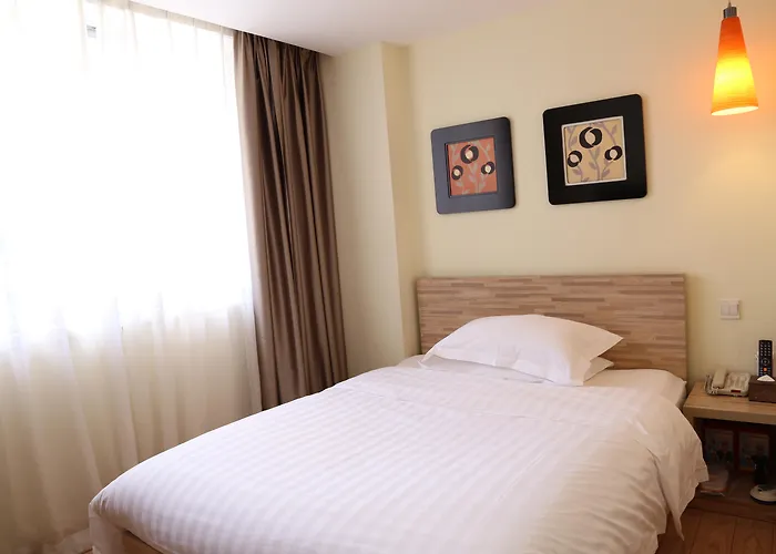 Guangdong Baiyun City Hotel