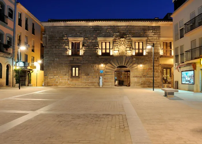 Palacio Carvajal Girón Plasencia