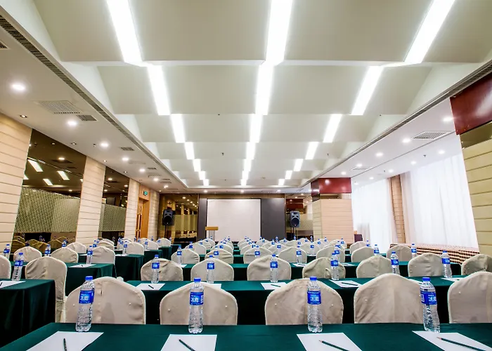 Holiday Inn Express City Centre Dalian By Ihg